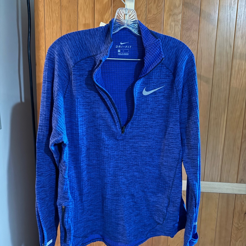 Nike Dri-FIT Blue Athletic Top woman’s medium